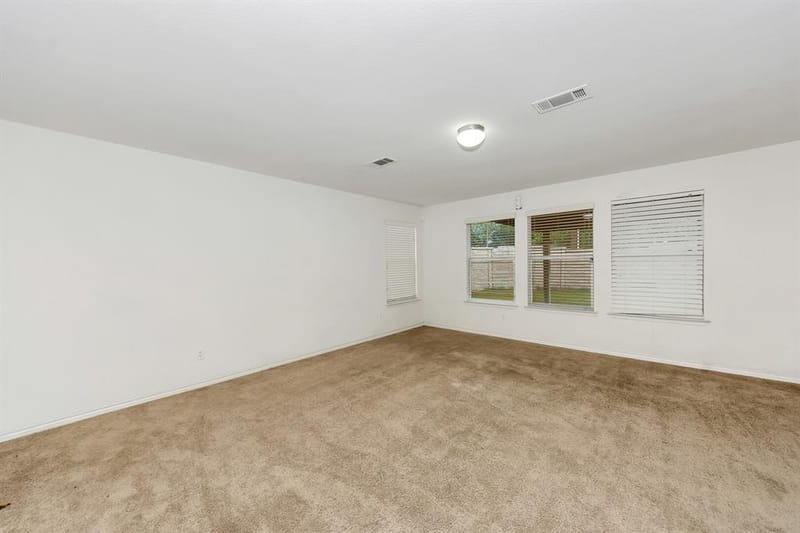 6021 Lucas Court, Fort Worth TX 76119 - Photo 15