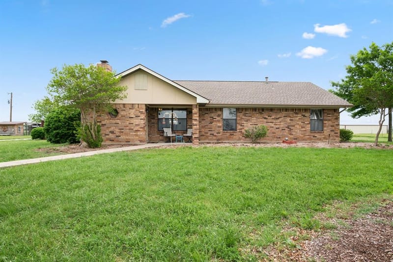 2752 S Branch Road, Krum TX 76249 - Photo 3
