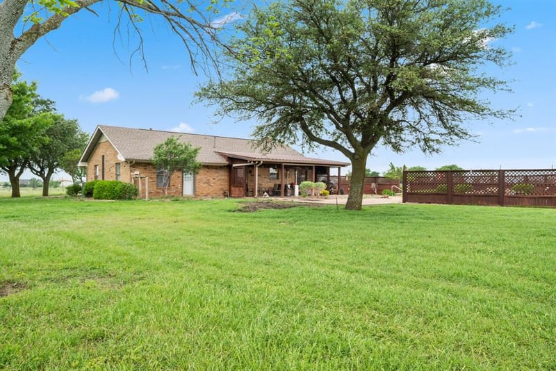 2752 S Branch Road, Krum TX 76249 - Photo 24