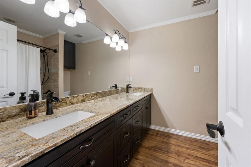 1823 E Cedar Elm Drive, Arlington TX 76012 - Photo 17