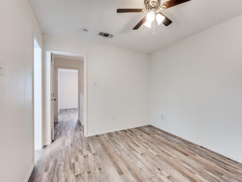 1415 Palmnold Circle E, Fort Worth TX 76120 - Photo 20