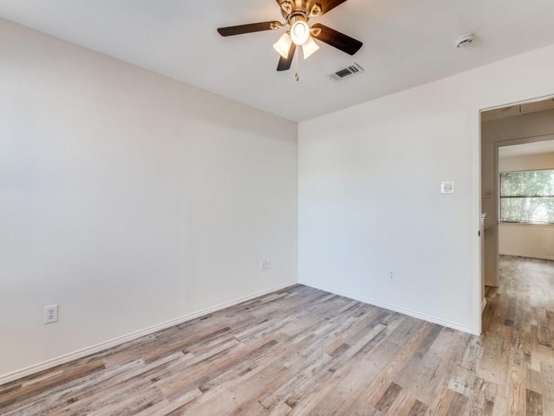 1415 Palmnold Circle E, Fort Worth TX 76120 - Photo 11