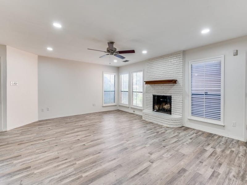 1415 Palmnold Circle E, Fort Worth TX 76120 - Photo 4