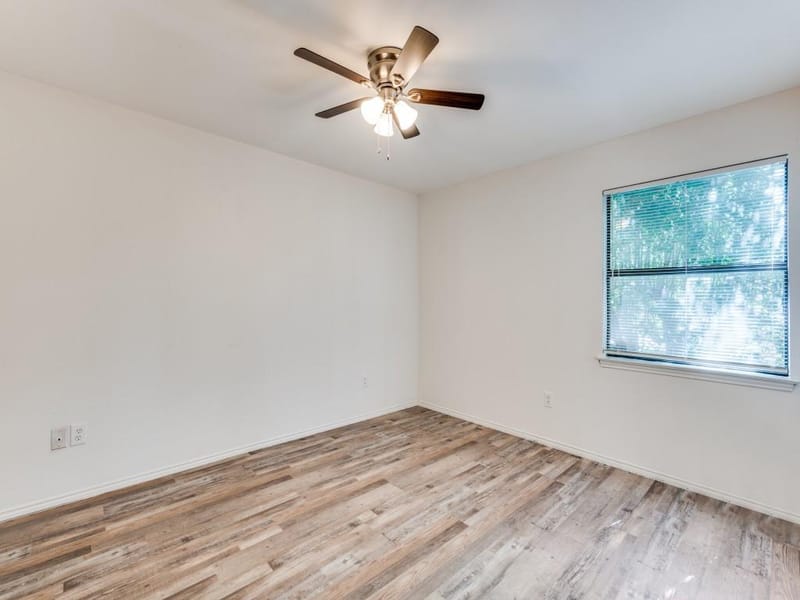 1415 Palmnold Circle E, Fort Worth TX 76120 - Photo 21