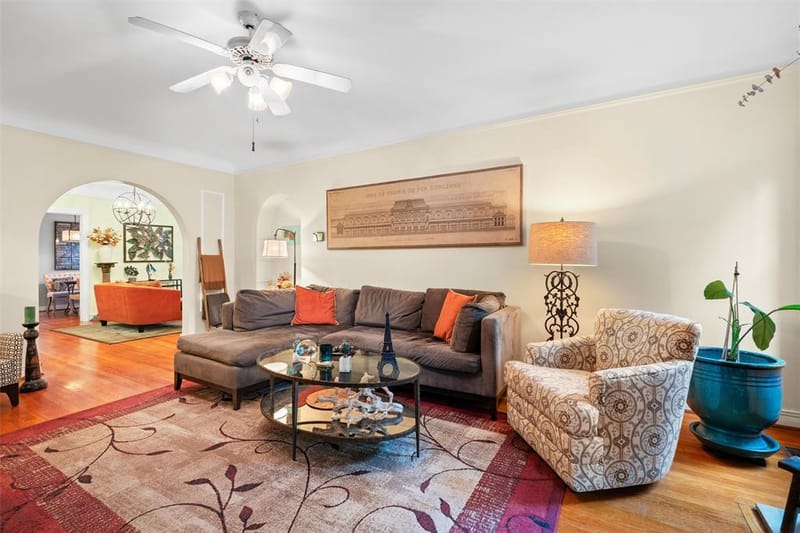 4204 Prescott Avenue, Dallas TX 75219 - Photo 2