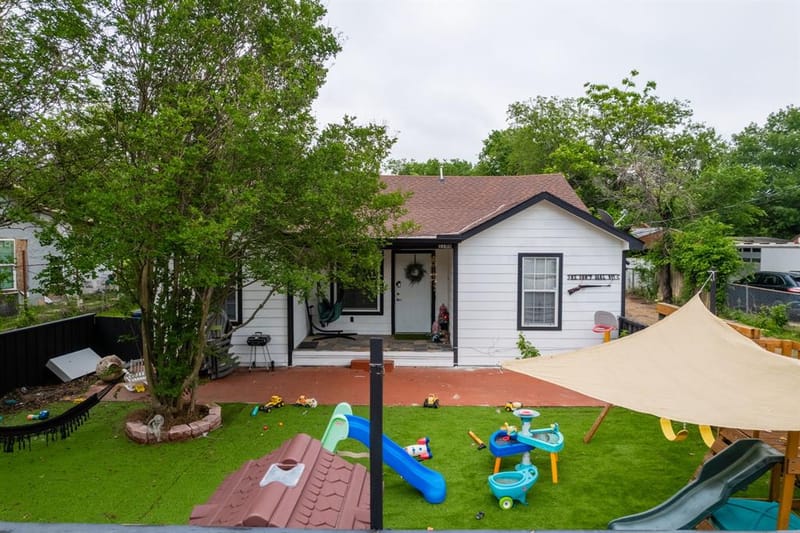 1100 Hillburn Drive, Dallas TX 75217 - Photo 13