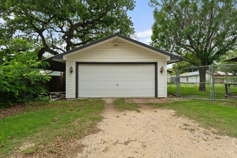 750 N Graham Street, Stephenville TX 76401 - Photo 25