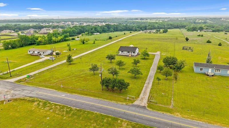 2099 County Road 655, Farmersville TX 75442 - Photo 32