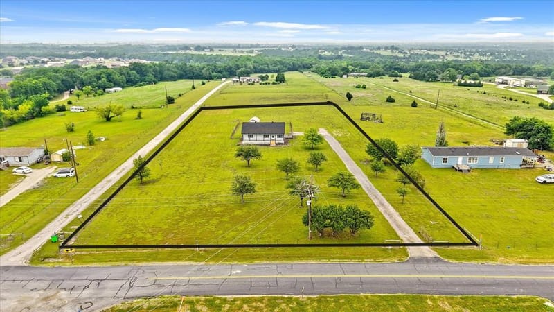 2099 County Road 655, Farmersville TX 75442