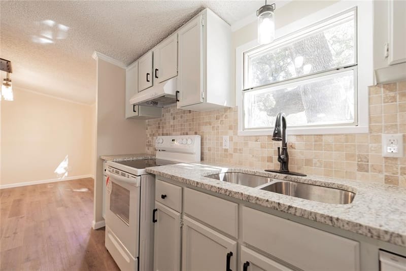 204 Rs County Road 1503, Point TX 75472 - Photo 13