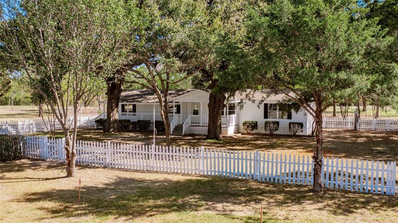 204 Rs County Road 1503, Point TX 75472 - Photo 31