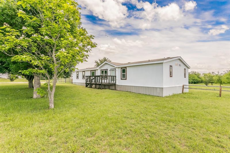 249 Private Road 4434, Rhome TX 76078