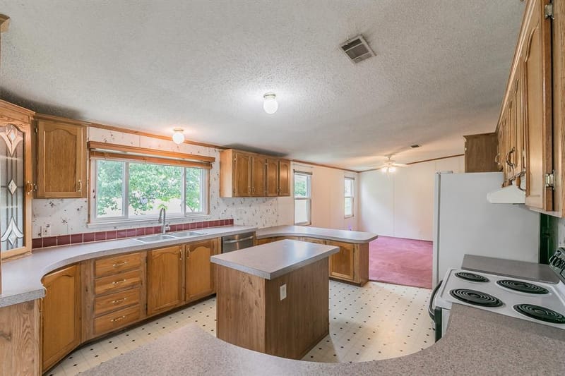 249 Private Road 4434, Rhome TX 76078 - Photo 9