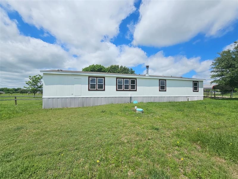 249 Private Road 4434, Rhome TX 76078 - Photo 38