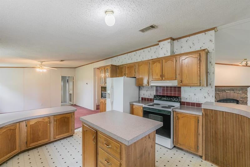 249 Private Road 4434, Rhome TX 76078 - Photo 8