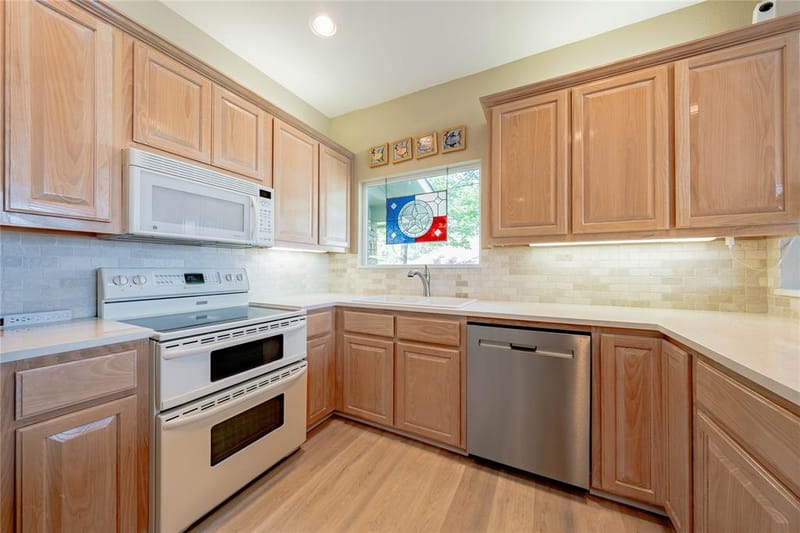 1232 Whispering Springs Drive, Tool TX 75143 - Photo 7
