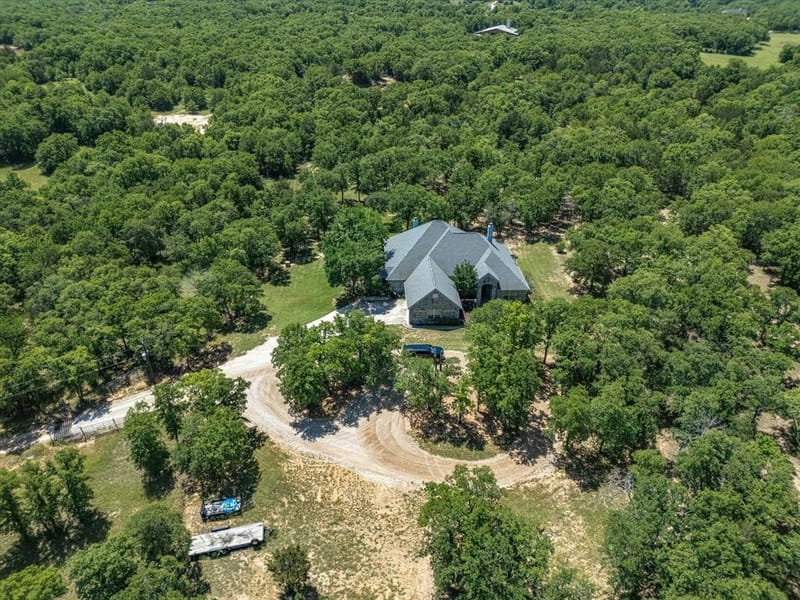600 County Road 1790, Sunset TX 76270 - Photo 32