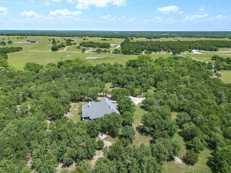 600 County Road 1790, Sunset TX 76270 - Photo 31
