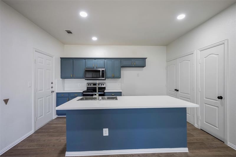 738 Carroll Lane, Lewisville TX 75067 - Photo 10