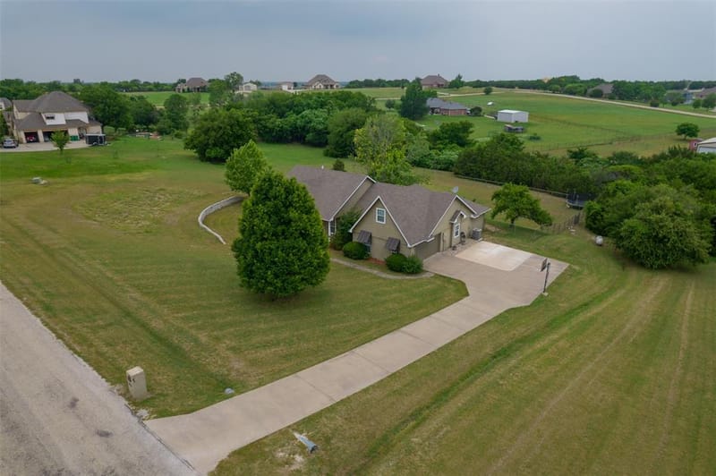 415 Stone Mountain Court, Cresson TX 76035 - Photo 26