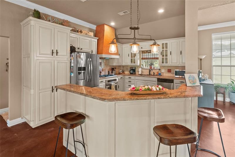 415 Stone Mountain Court, Cresson TX 76035 - Photo 7