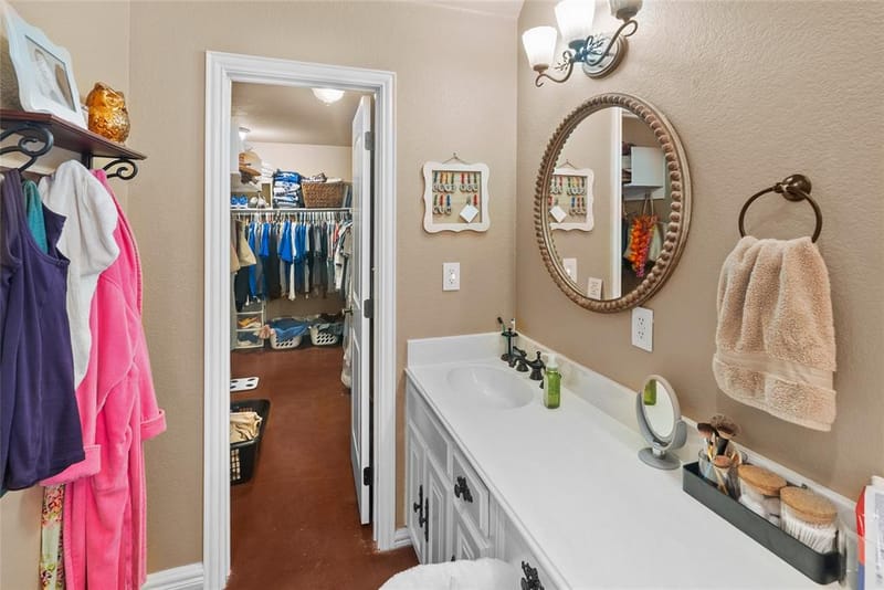 415 Stone Mountain Court, Cresson TX 76035 - Photo 10