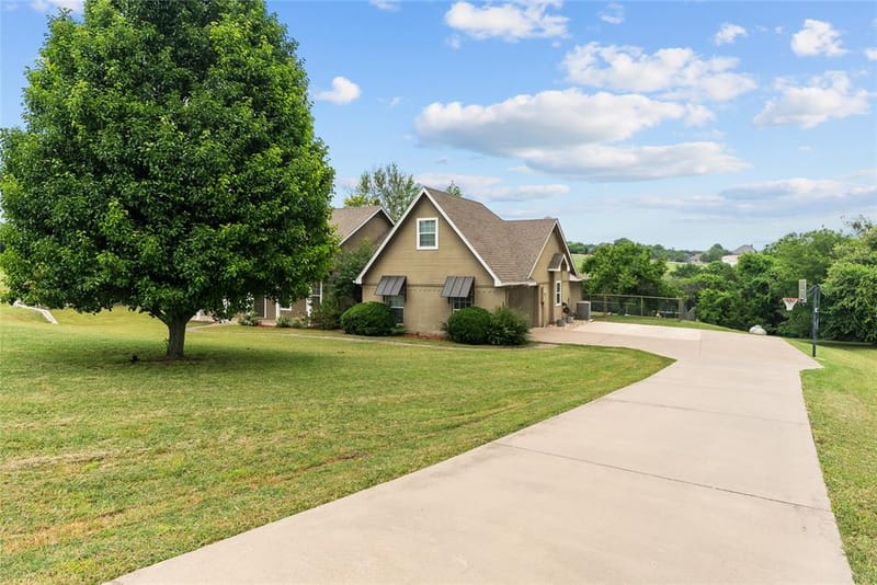 415 Stone Mountain Court, Cresson TX 76035 - Photo 21