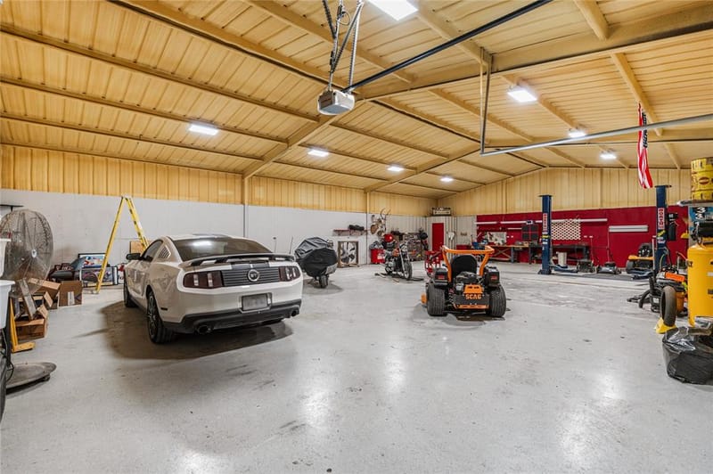 590 County Road 385, Valley View TX 76272 - Photo 33