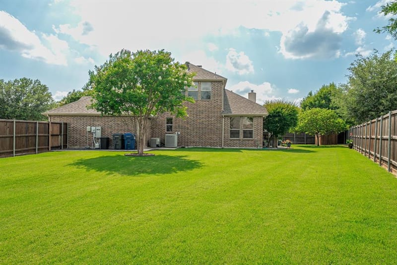 10600 Sedalia Drive, McKinney TX 75072 - Photo 7