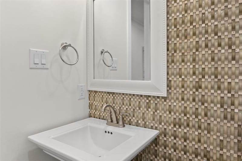 1716 Ashland Avenue, Fort Worth TX 76107 - Photo 16