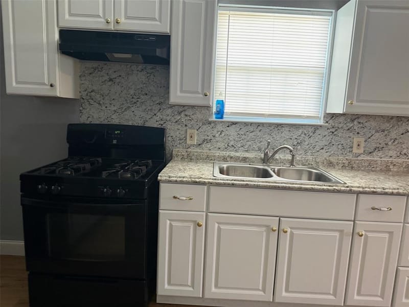602 W Walcott Avenue, Comanche TX 76442 - Photo 9