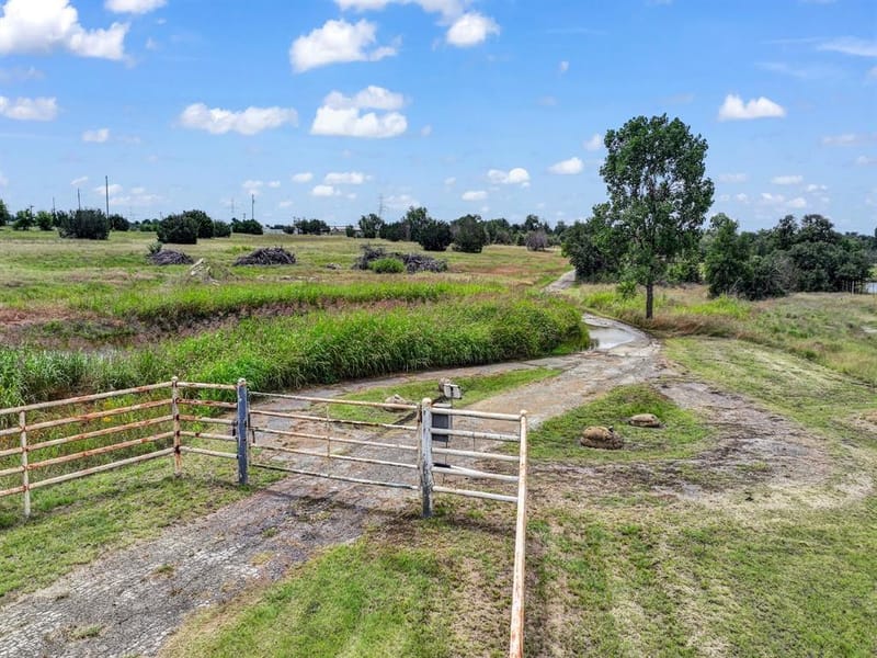 401 Old Agnes Road, Weatherford TX 76088 - Photo 16
