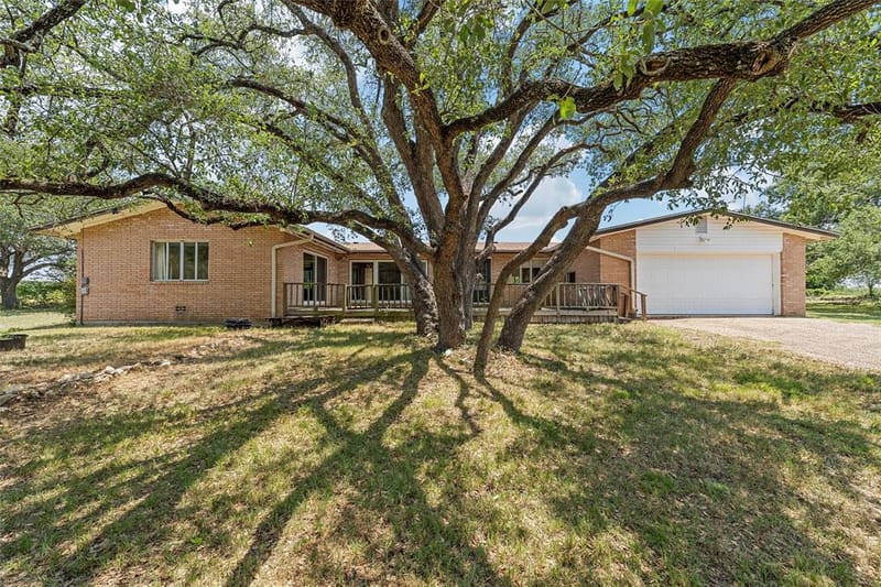 28368 W Highway 84, McGregor TX 76657 - Photo 36