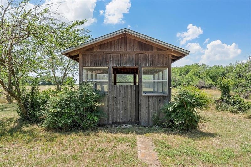 28368 W Highway 84, McGregor TX 76657 - Photo 38