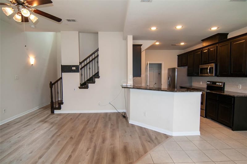 1928 Argyle Lane, Lewisville TX 75067 - Photo 7