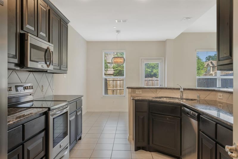 1928 Argyle Lane, Lewisville TX 75067 - Photo 10