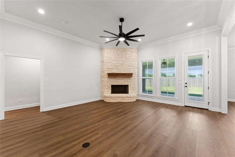10117 Castleberry Lane, Waco TX 76712 - Photo 7