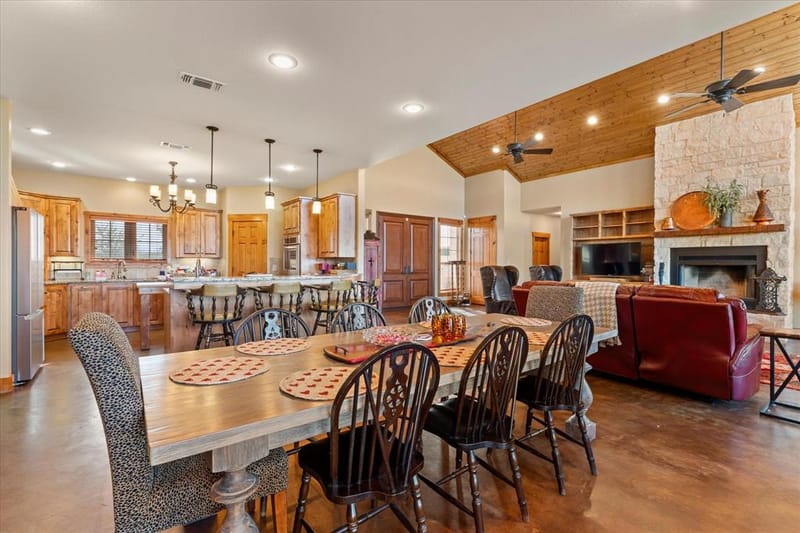 240 PR 1613, Mount Pleasant TX 75455 - Photo 22