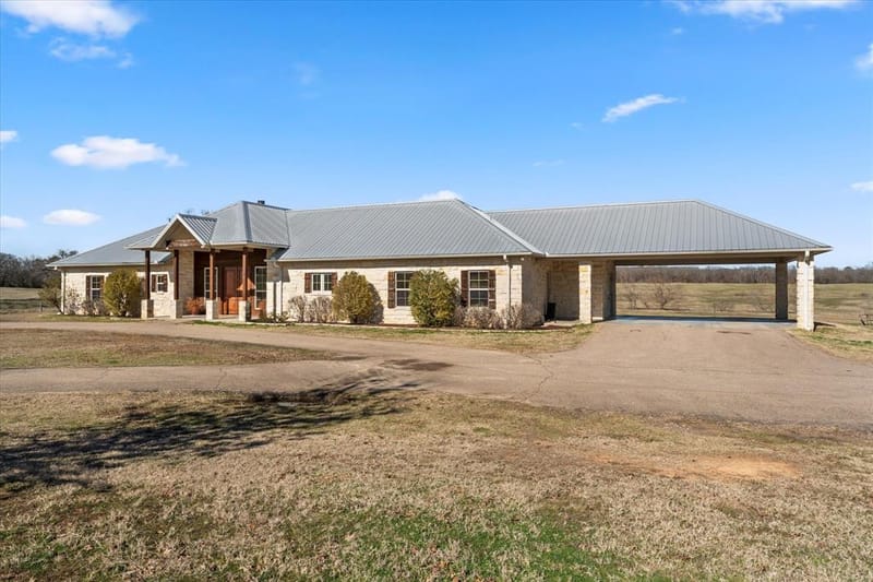 240 PR 1613, Mount Pleasant TX 75455 - Photo 11