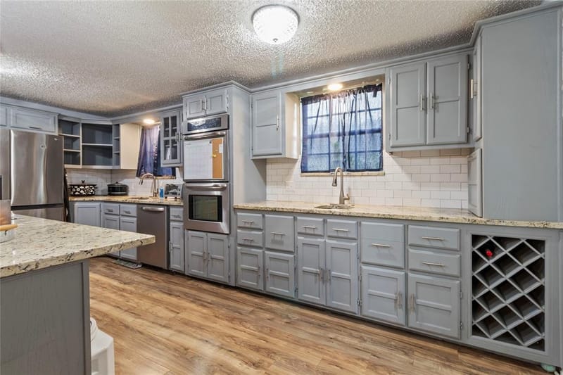 103 S San Jacinto Street, Whitney TX 76692 - Photo 6
