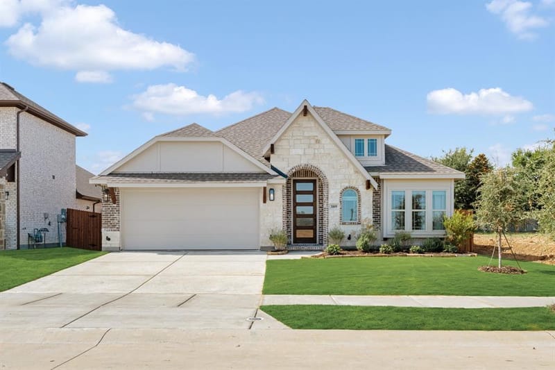 3109 Emerald Trace Drive, Denton TX 76226