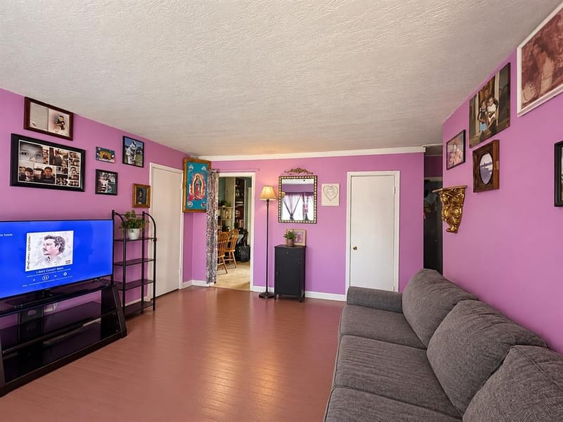 129 E Wanda Drive, Garland TX 75040 - Photo 4