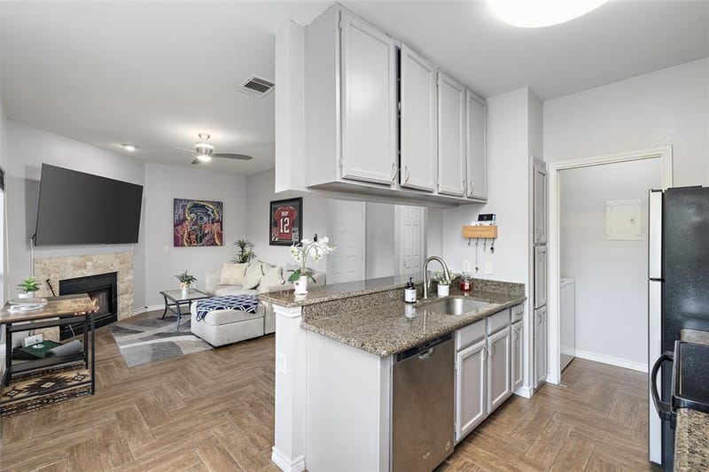 7340 Skillman Street # 1113, Dallas TX 75231 - Photo 15