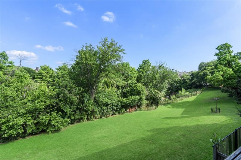 7340 Skillman Street # 1113, Dallas TX 75231 - Photo 4