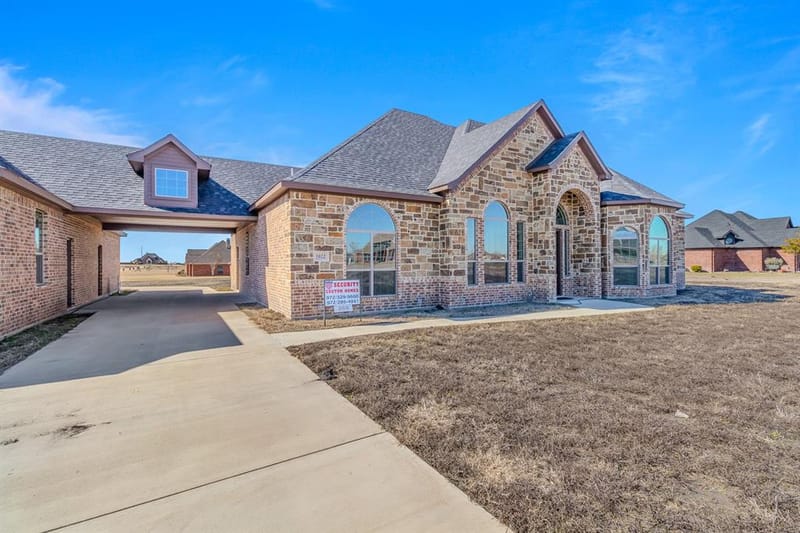 1022 Foolish Pleasure Drive, Terrell TX 75160