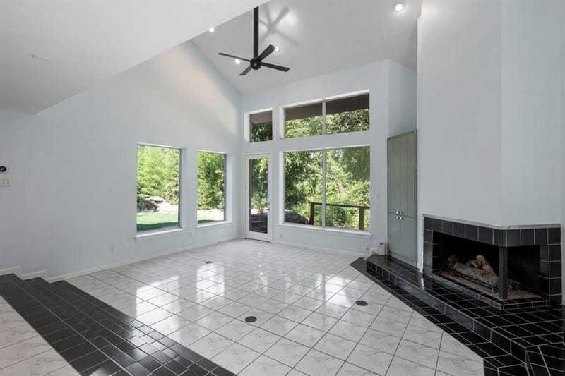 8907 Club Creek Circle, Dallas TX 75238 - Photo 10