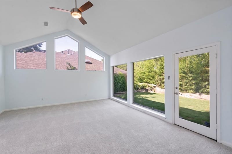 8907 Club Creek Circle, Dallas TX 75238 - Photo 19