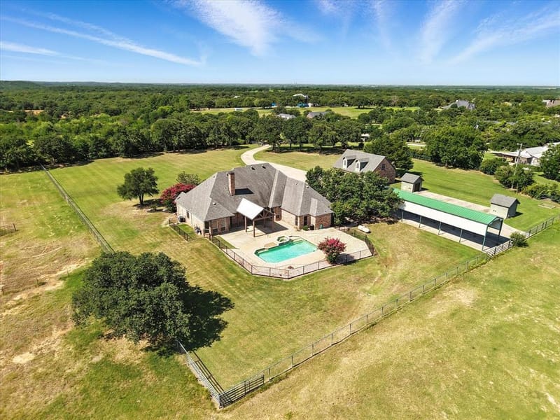 12886 Saint John Road, Pilot Point TX 76258