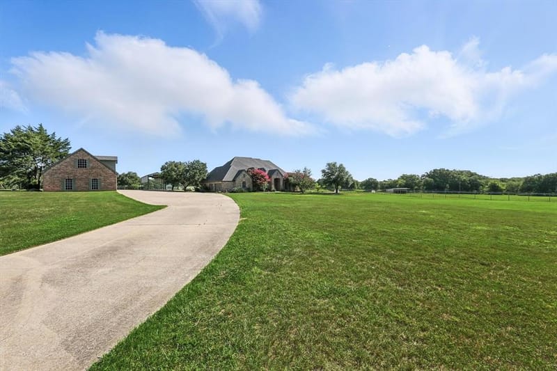 12886 Saint John Road, Pilot Point TX 76258 - Photo 25