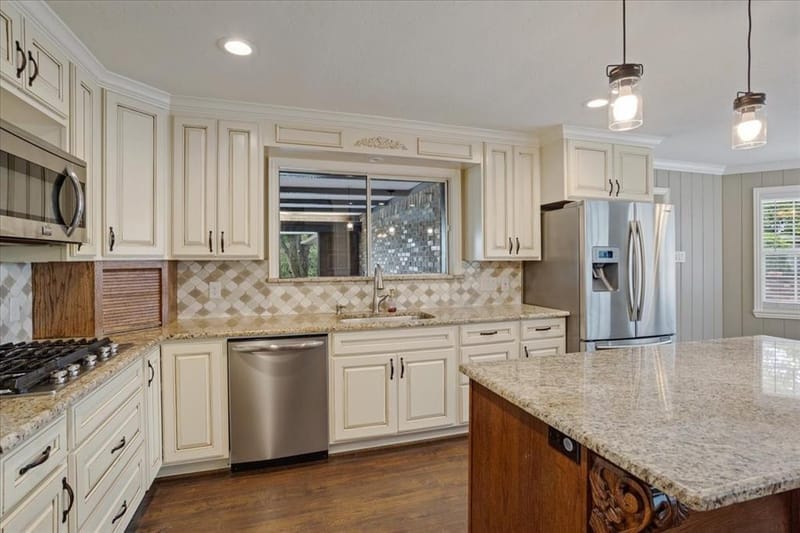 2710 W Houston Street, Sherman TX 75092 - Photo 13
